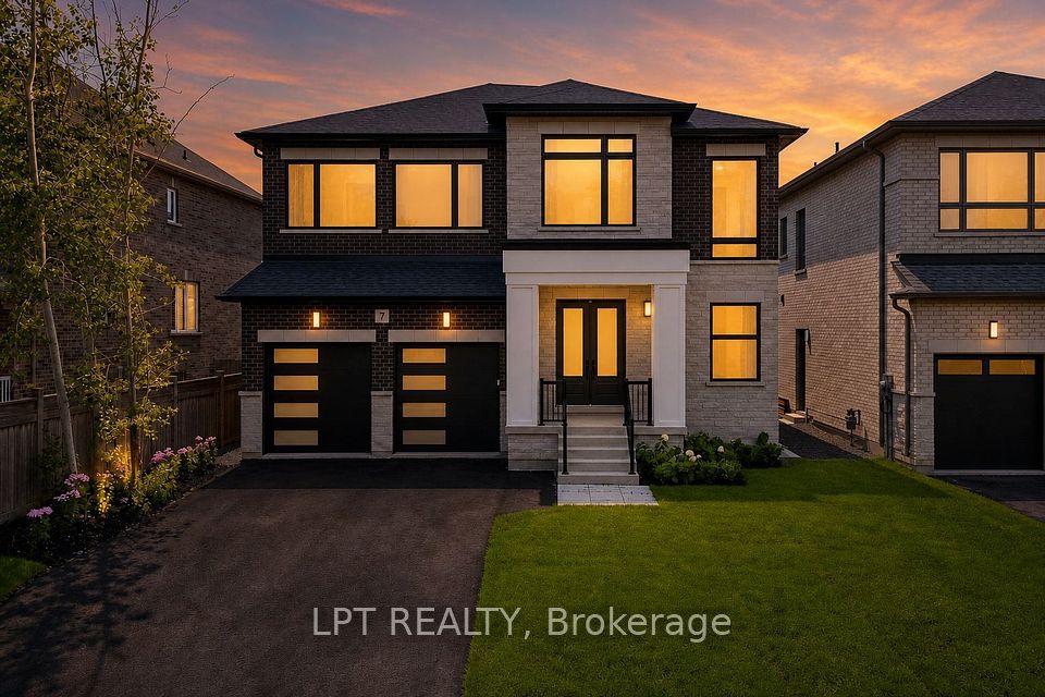 Detached at 7 Richmond Park Drive, Georgina, ON L4P 0H2, Georgina