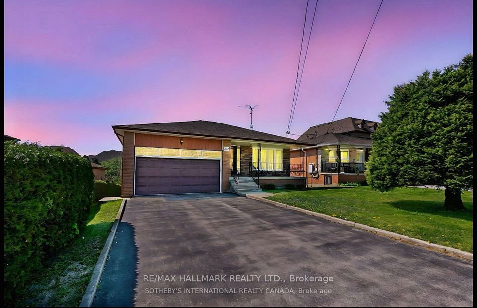 Detached at 227 Elgin Mills(MAIN FLOOR) Road W, Richmond Hill, ON L4C 4M1, Richmond Hill