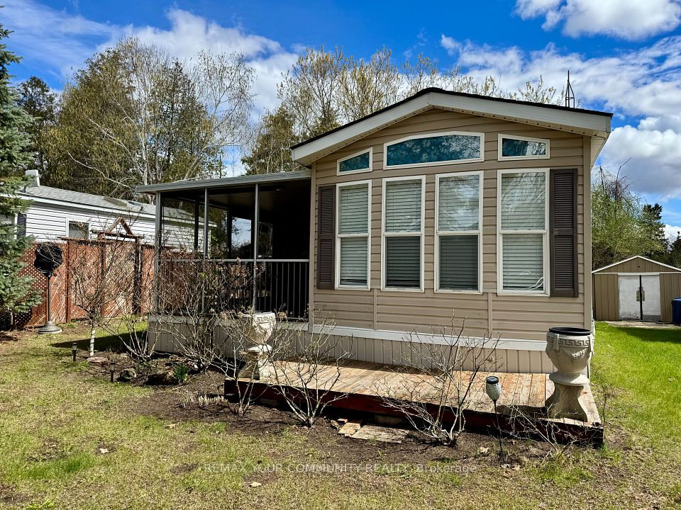 MobileTrailer at 285 Crydermans Side Road 323, Georgina, ON L0E 1A0, Georgina