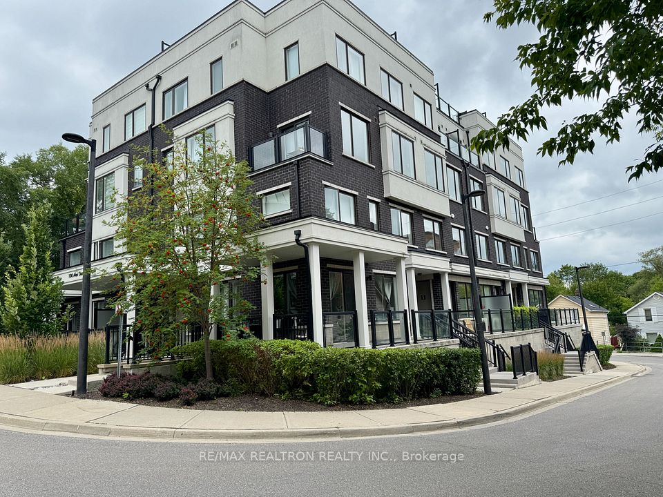 Condo Townhouse at 100 Alex Gardner Circle 5, Aurora, ON L4G 3G5, Aurora