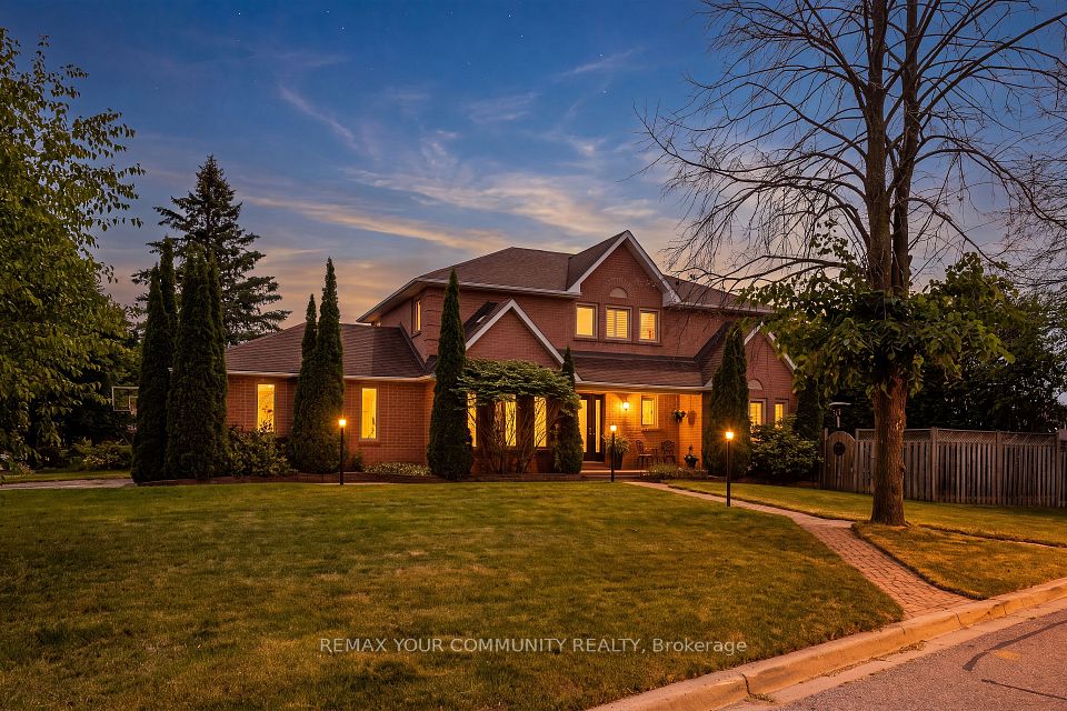 Detached at 68 Autumn Way, Aurora, ON L4G 4P4, Aurora