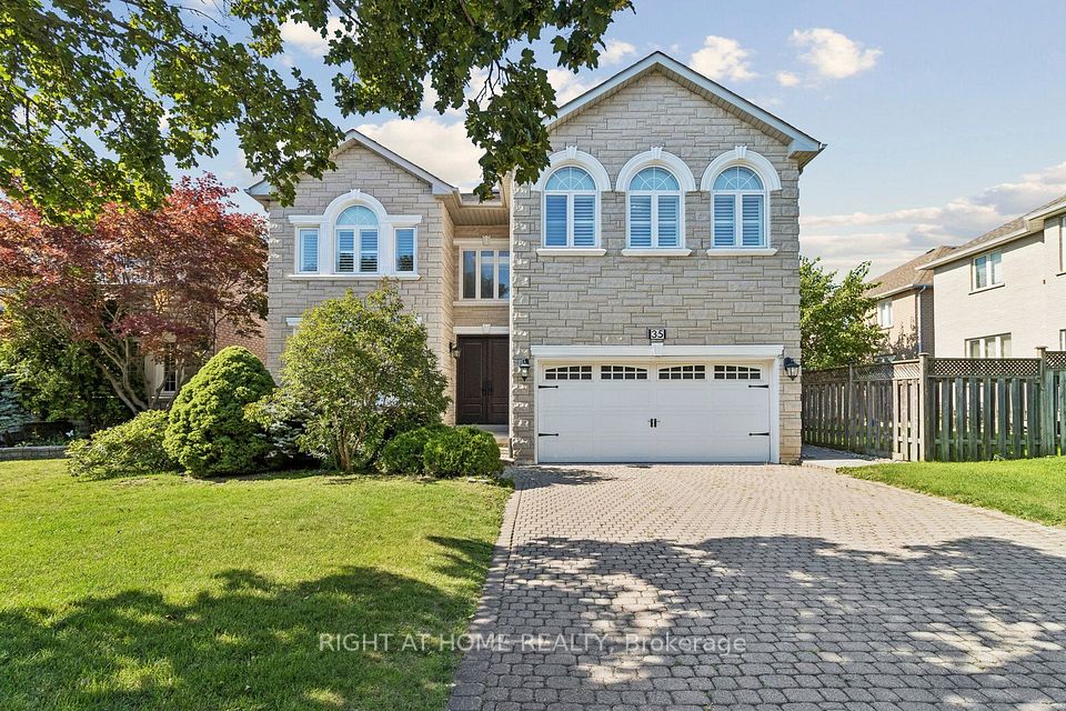Detached at 35 Palace Court, Richmond Hill, ON L4B 4C3, Richmond Hill