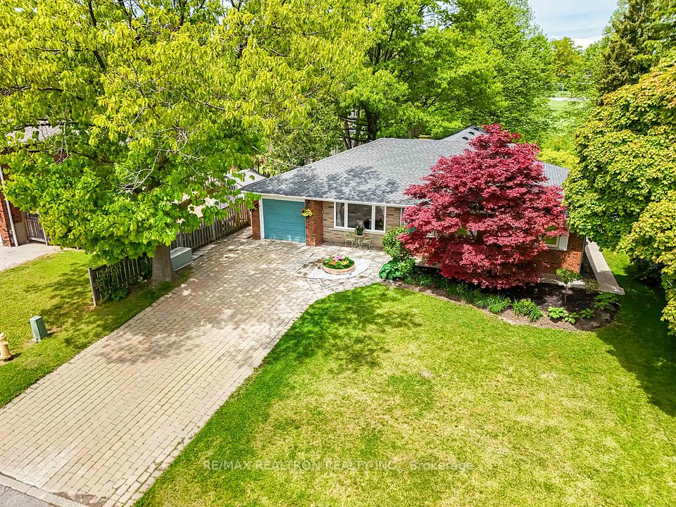 Detached at 15 Lincoln Green Drive, Markham, ON L3P 1R6, Markham