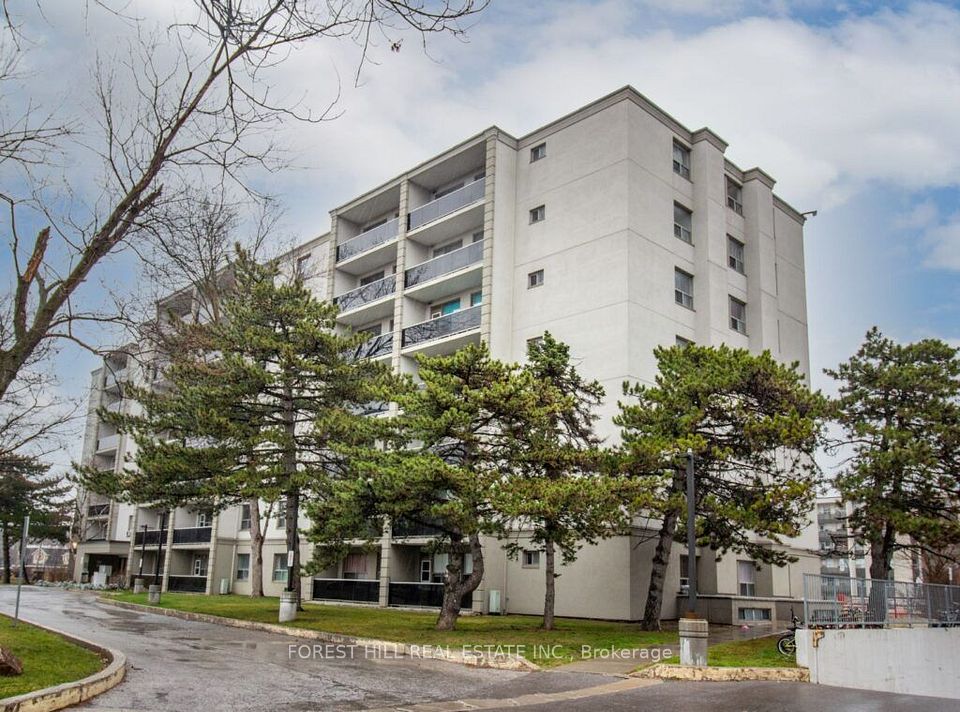 Condo Apartment at 7471 YONGE Street 423, Markham, ON L3T 2B9, Markham