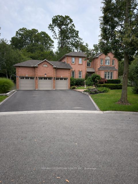 Detached at 71 Treegrove Circle Bsmnt, Aurora, ON L4G 6M2, Aurora
