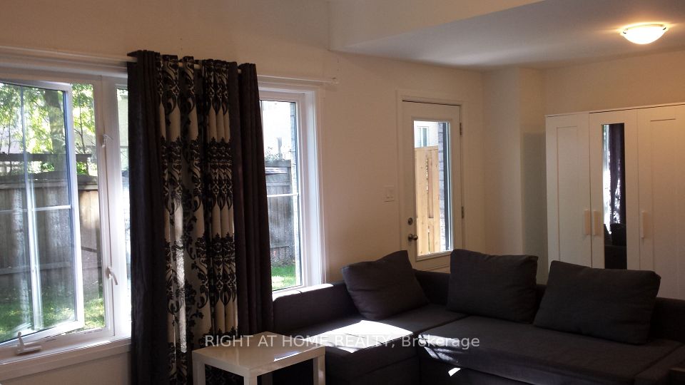 Lower Level at 39 Stallibrass Lane S Basement, Richmond Hill, ON L4C 2M8, Richmond Hill