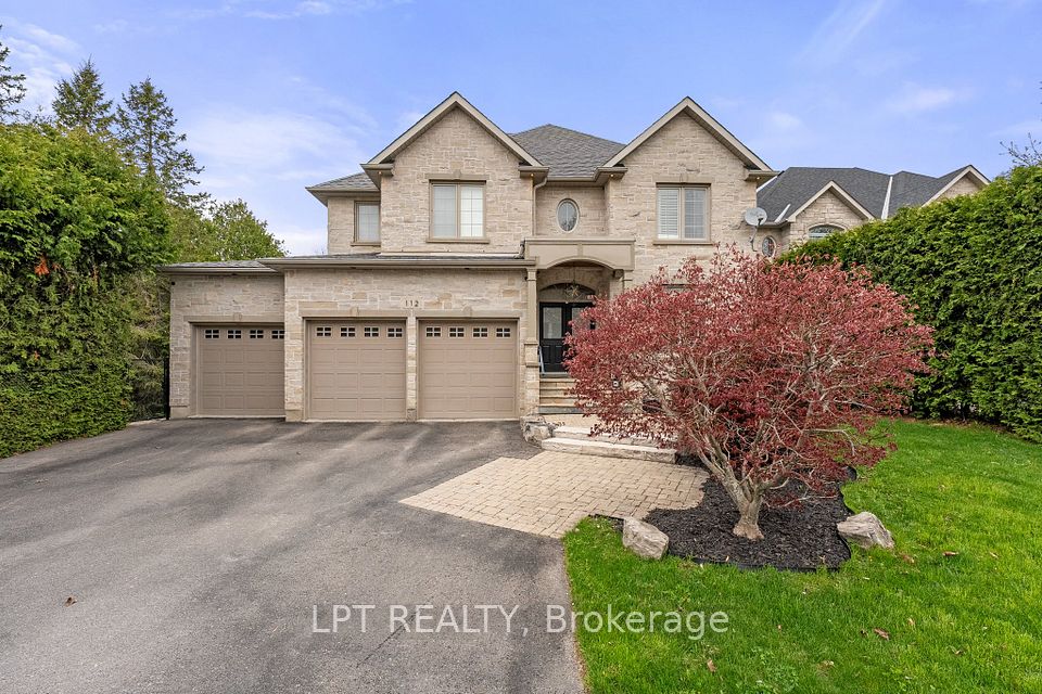 Detached at 112 Tyler Street, Aurora, ON L4G 2N3, Aurora