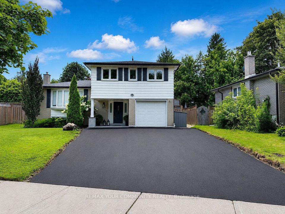 Detached at 107 Orchard Heights, Aurora, ON L4G 2Z8, Aurora