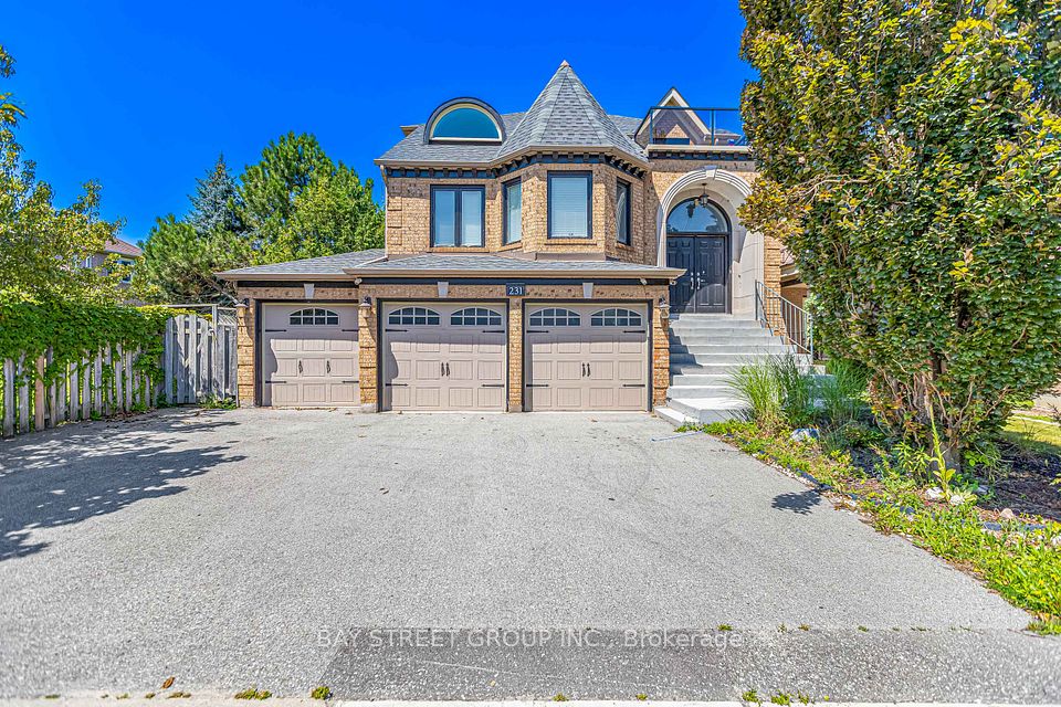 231 Shaftsbury Avenue N, Richmond Hill, ON L4C 0E8 at 231 Shaftsbury Avenue N, Richmond Hill, ON L4C 0E8, Richmond Hill, ON, L4C 0E8