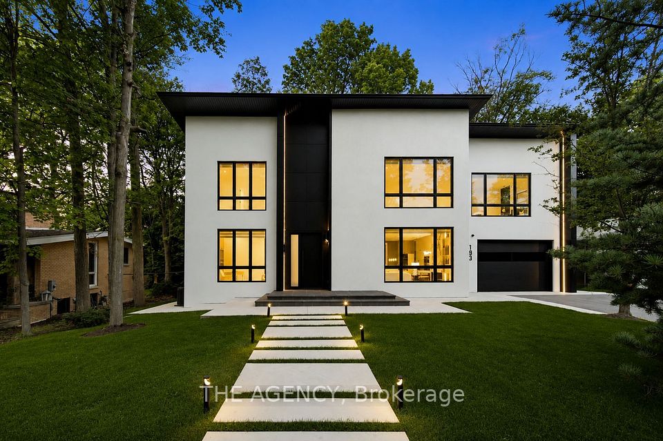 193 Beechwood Crescent, Newmarket, ON L3Y 1W2 at 193 Beechwood Crescent, Newmarket, ON L3Y 1W2, Newmarket, ON, L3Y 1W2