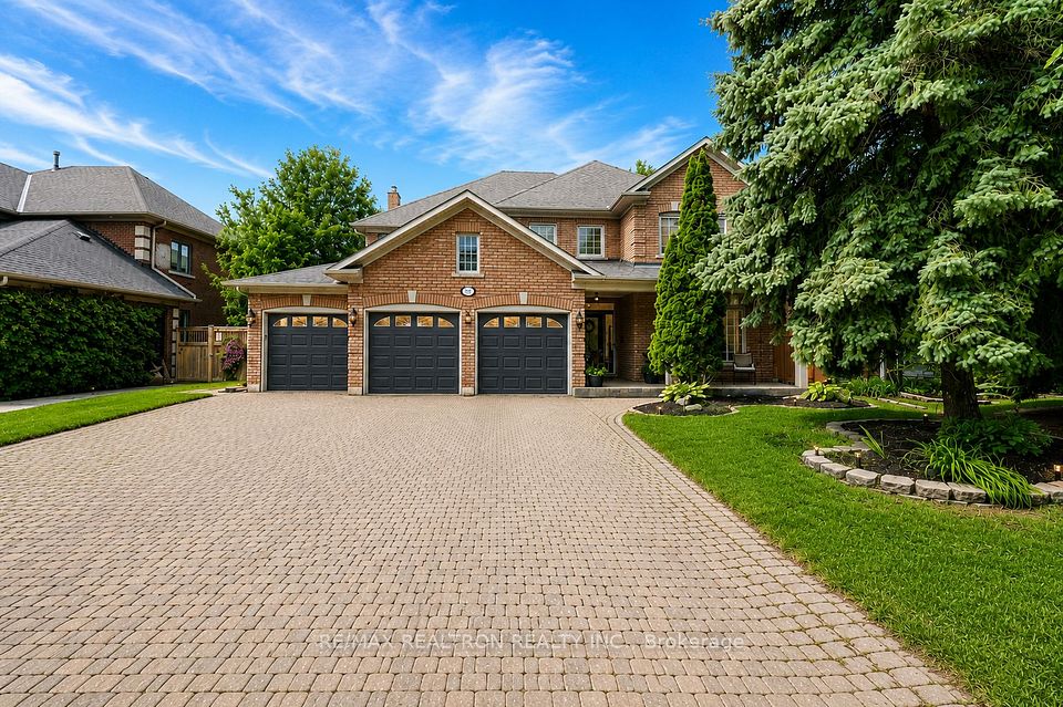 653 Exceller Circle, Newmarket, ON L3X 1P6 at 653 Exceller Circle, Newmarket, ON L3X 1P6, Newmarket, ON, L3X 1P6