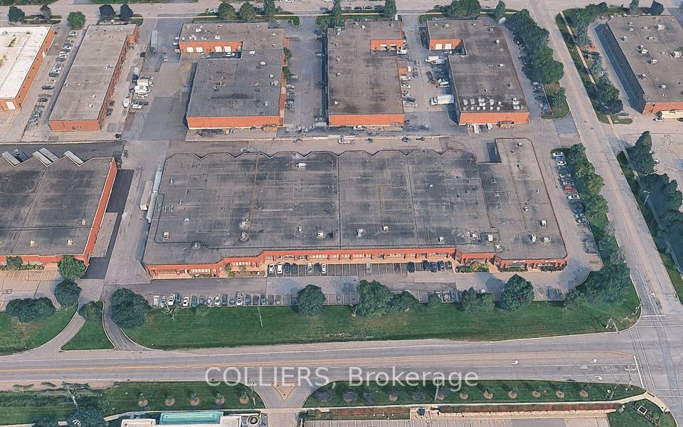 20 Staffern Drive 9-10, Vaughan, ON L4K 2Z7