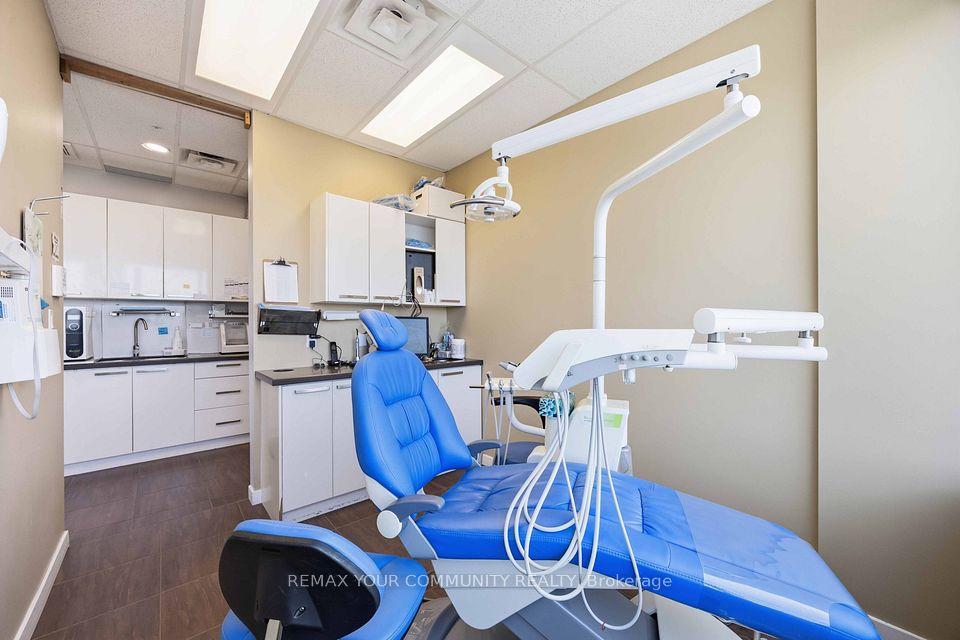 7191 Yonge Street 412, Markham, ON L3T 0C4