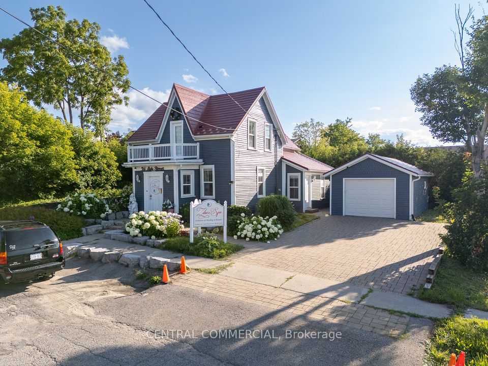 36 Ash Street, Uxbridge, ON L9P 1E5