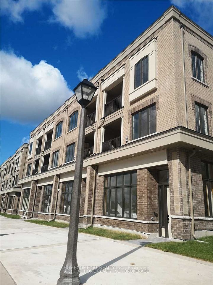 22 Nipigon Avenue, Markham, ON L6C 0X7