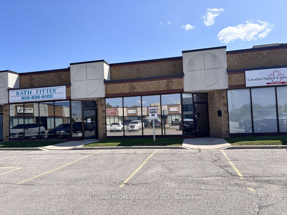 1260 Journey's End Circle 5, Newmarket, ON L3Y 8Z7