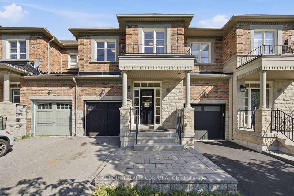 Att/Row/Townhouse at 384 William Dunn Crescent, Newmarket, ON L3X 3L2, Newmarket