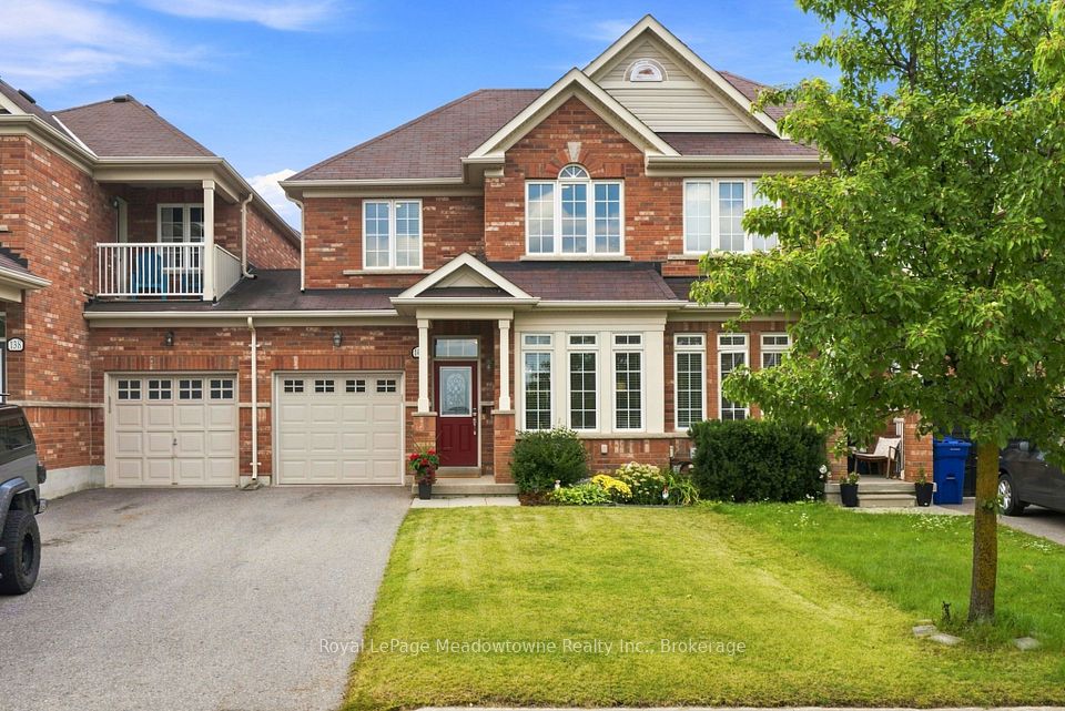 Att/Row/Townhouse at 140 Laurendale Avenue, Georgina, ON L4P 0C6, Georgina