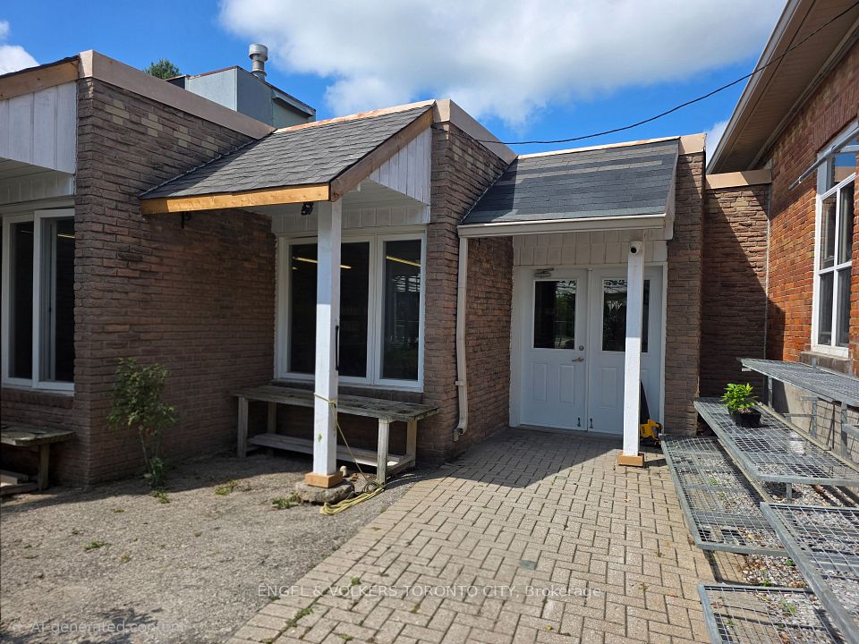 1344 Wellington Street W 2, King, ON L7B 1K5