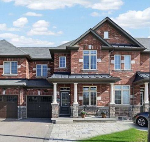 Att/Row/Townhouse at 347 Luck Court, Newmarket, ON L3X 0J5, Newmarket