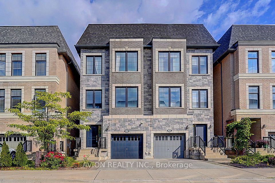 Semi-Detached  at 32 Mcgurran Lane, Richmond Hill, ON L4B 0G8, Richmond Hill