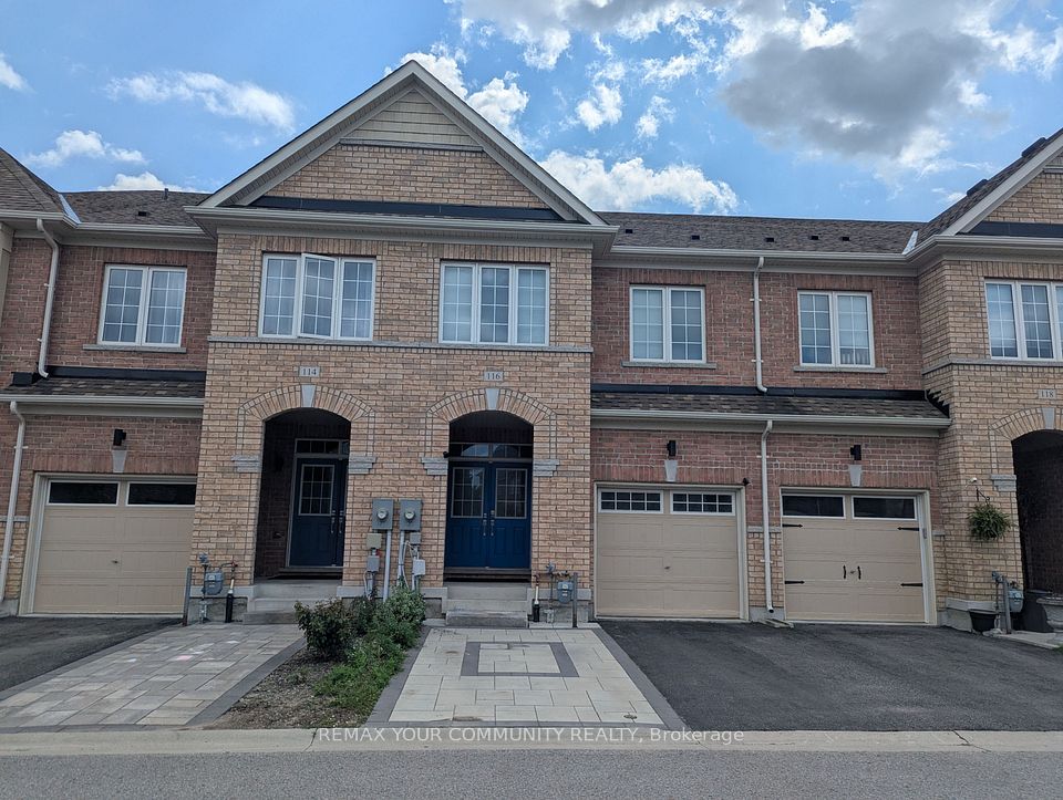Att/Row/Townhouse at 116 Maguire Road, Newmarket, ON L3X 0M1, Newmarket