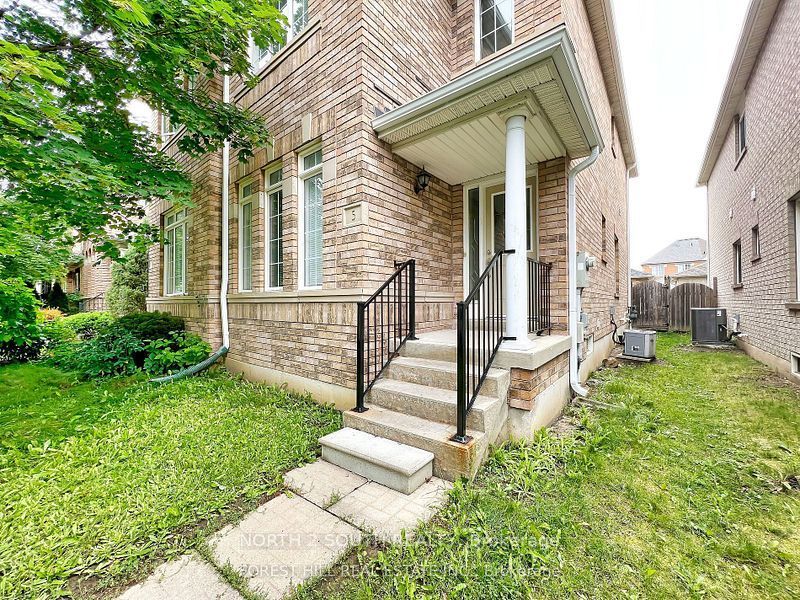 Semi-Detached  at 5 Bellagio Crescent, Vaughan, ON L4K 5J9, Vaughan