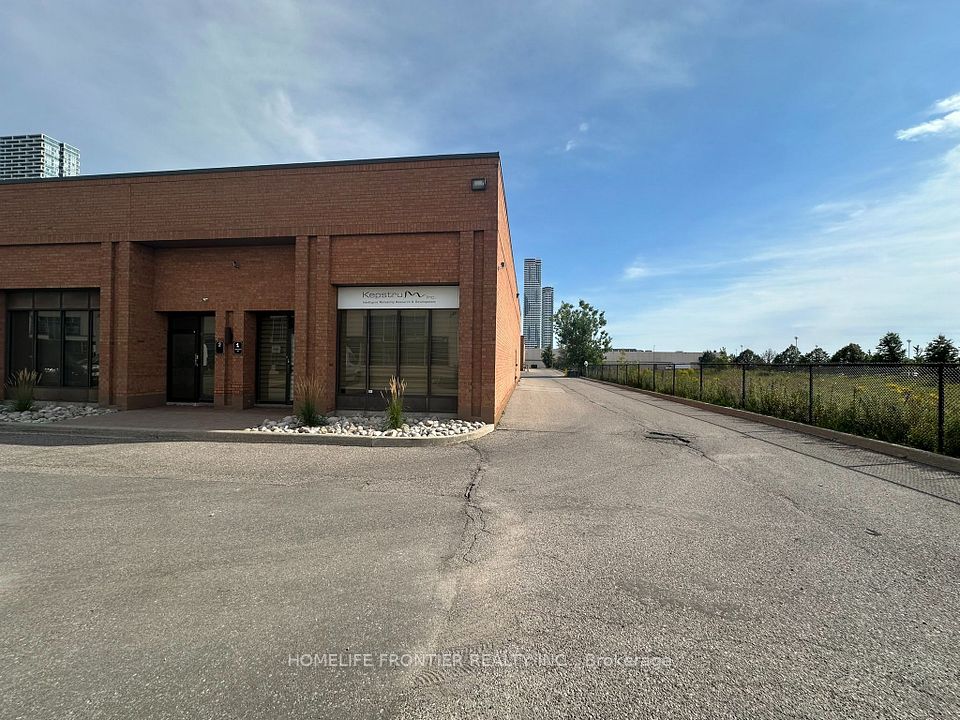 200 Edgeley Boulevard 1, Vaughan, ON L4K 3Y8