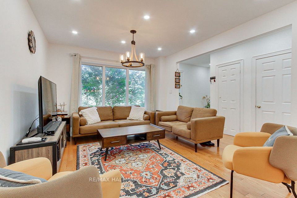 Semi-Detached  at 339 Neal Drive, Richmond Hill, ON L4C 3L3, Richmond Hill