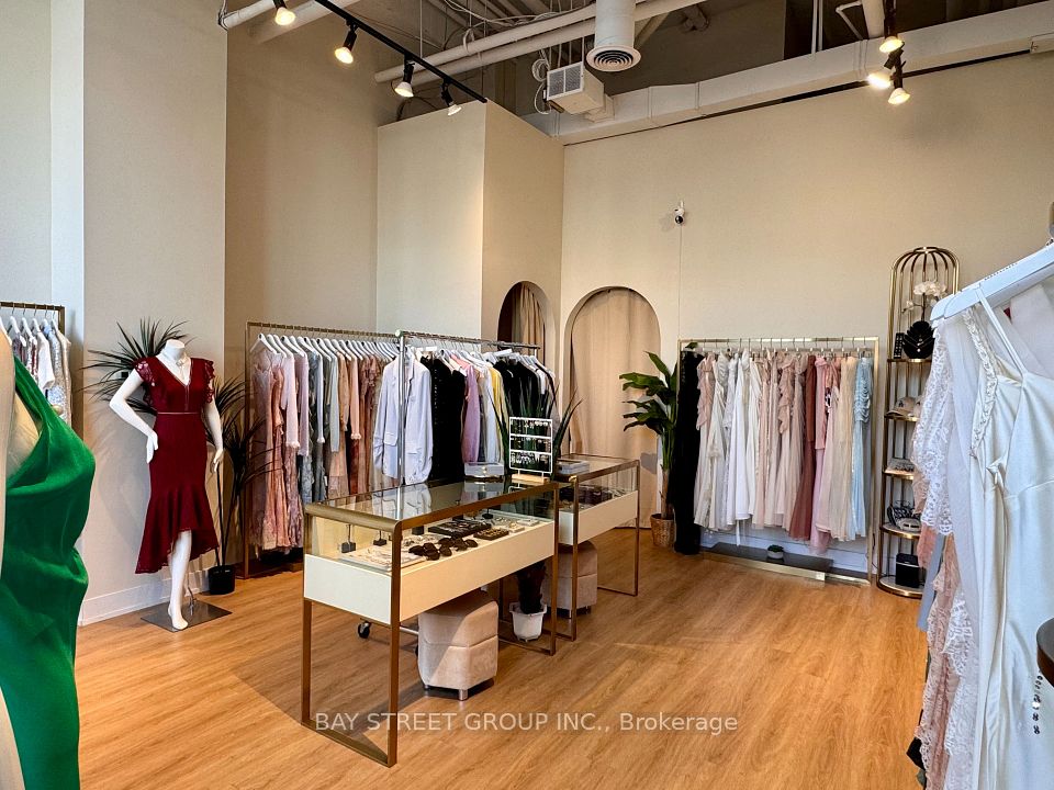 9610 Yonge Street 5, Richmond Hill, ON L4C 1V6