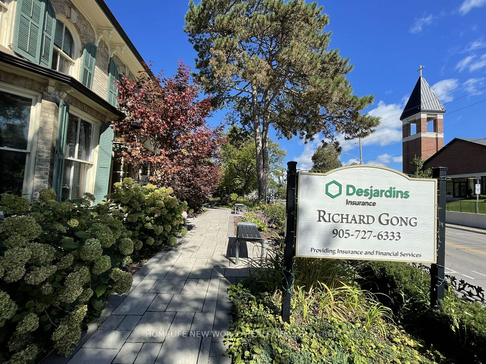 15342 Yonge Street, Aurora, ON L4G 1N8