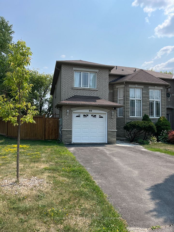 Semi-Detached at 69 Loredana Court, Richmond Hill, ON L4C 0P2, Richmond Hill