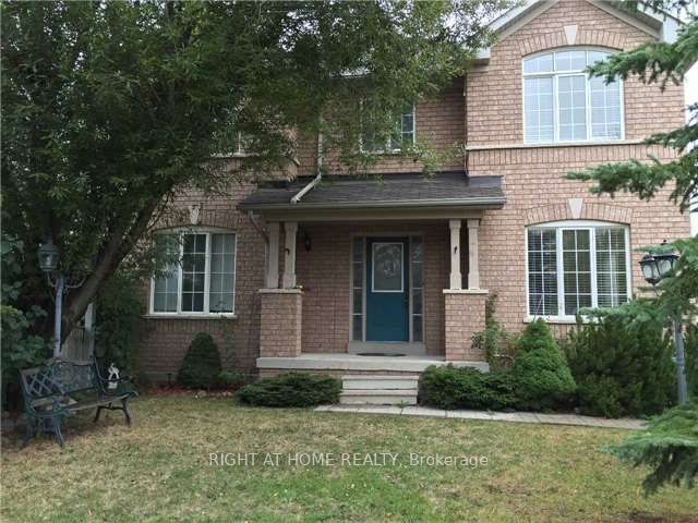 Semi-Detached at 2 Silver Linden Drive, Richmond Hill, ON L4B 4P4, Richmond Hill