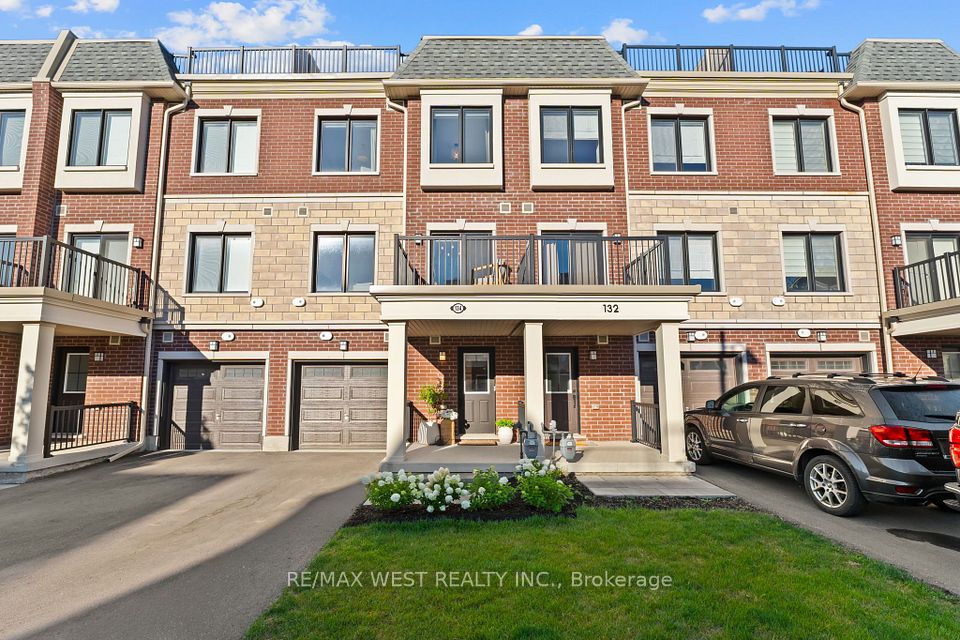 134 Covington Crescent, Whitchurch-Stouffville, ON L4A 4W8 at 134 Covington Crescent, Whitchurch-Stouffville, ON L4A 4W8, Whitchurch-Stouffville, ON, L4A 4W8