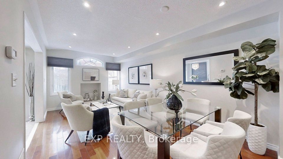 Semi-Detached at 8 Hacienda Drive, Richmond Hill, ON L4E 3X1, Richmond Hill