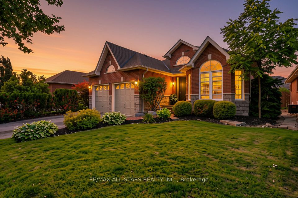 15 Ivygreen Road, Georgina, ON L4P 4B7 at 15 Ivygreen Road, Georgina, ON L4P 4B7, Georgina, ON, L4P 4B7