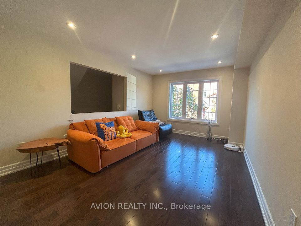 Condo Townhouse at 95 Weldrick Avenue 37, Richmond Hill, ON L4C 0H6, Richmond Hill