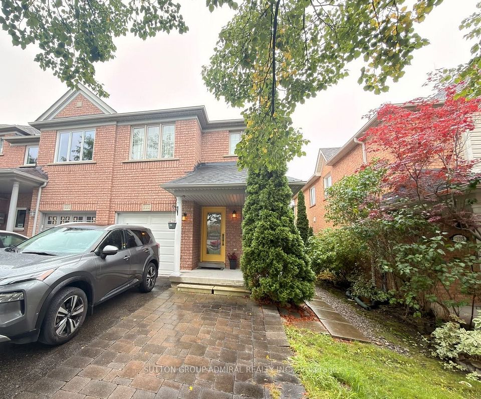 Att/Row/Townhouse at 222 Burgess Crescent, Newmarket, ON L3X 2V1, Newmarket