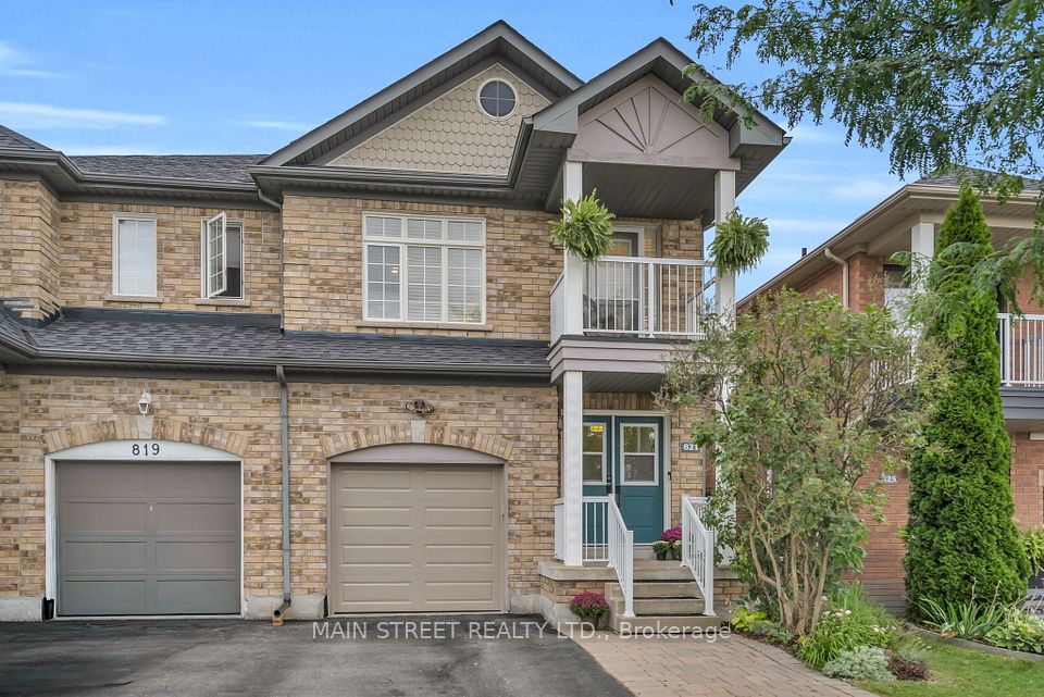 Semi-Detached at 821 Joe Persechini Drive, Newmarket, ON L3X 2T7, Newmarket
