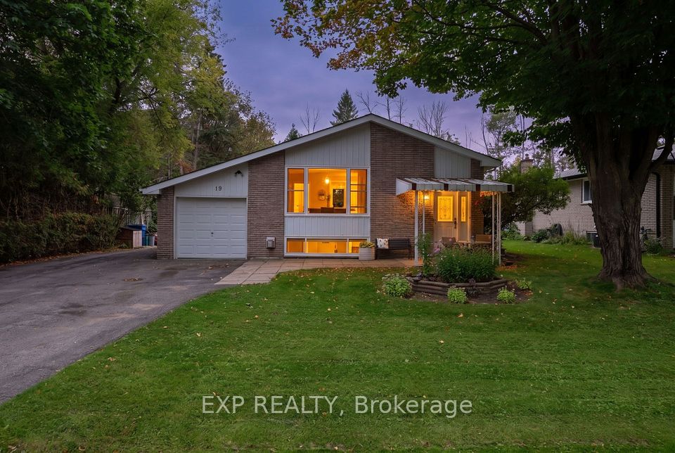 19 Faircrest Avenue, Georgina, ON L0E 1L0 at 19 Faircrest Avenue, Georgina, ON L0E 1L0, Georgina, ON, L0E 1L0