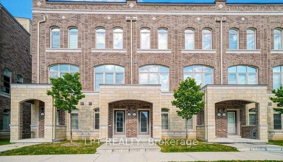 184 Glad Park 17, Whitchurch-Stouffville, ON L4A 1X1 at 184 Glad Park 17, Whitchurch-Stouffville, ON L4A 1X1, Whitchurch-Stouffville, ON, L4A 1X1
