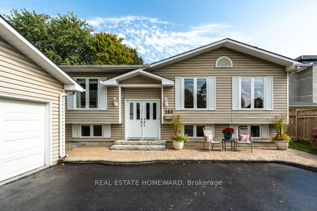 Detached at 145 Carlson Drive Main, Newmarket, ON L3Y 3H1, Newmarket