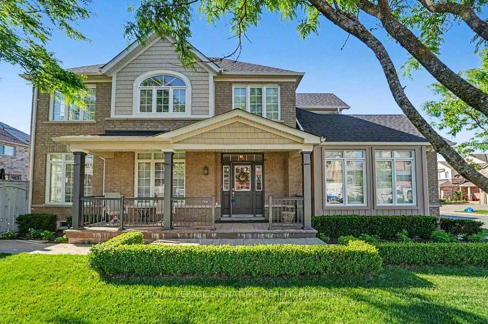 Att/Row/Townhouse at 22 Ulson Drive, Richmond Hill, ON L4E 4V6, Richmond Hill