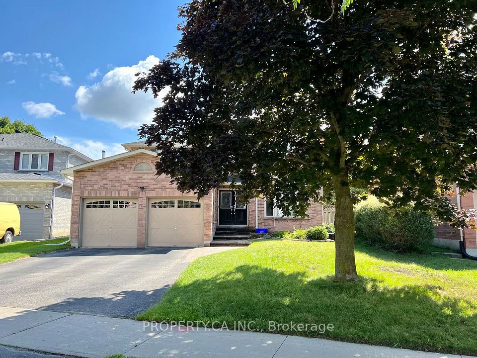 Detached at 746 Leslie Valley Drive Lower, Newmarket, ON L3Y 7J3, Newmarket