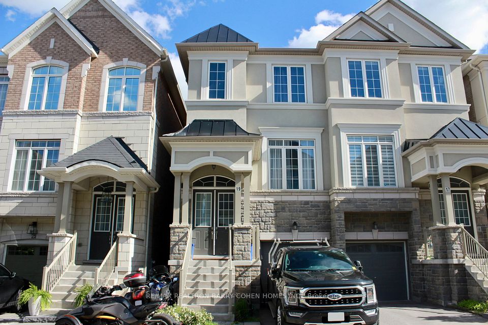 Semi-Detached  at 19 Latchford Lane, Richmond Hill, ON L4C 7V6, Richmond Hill