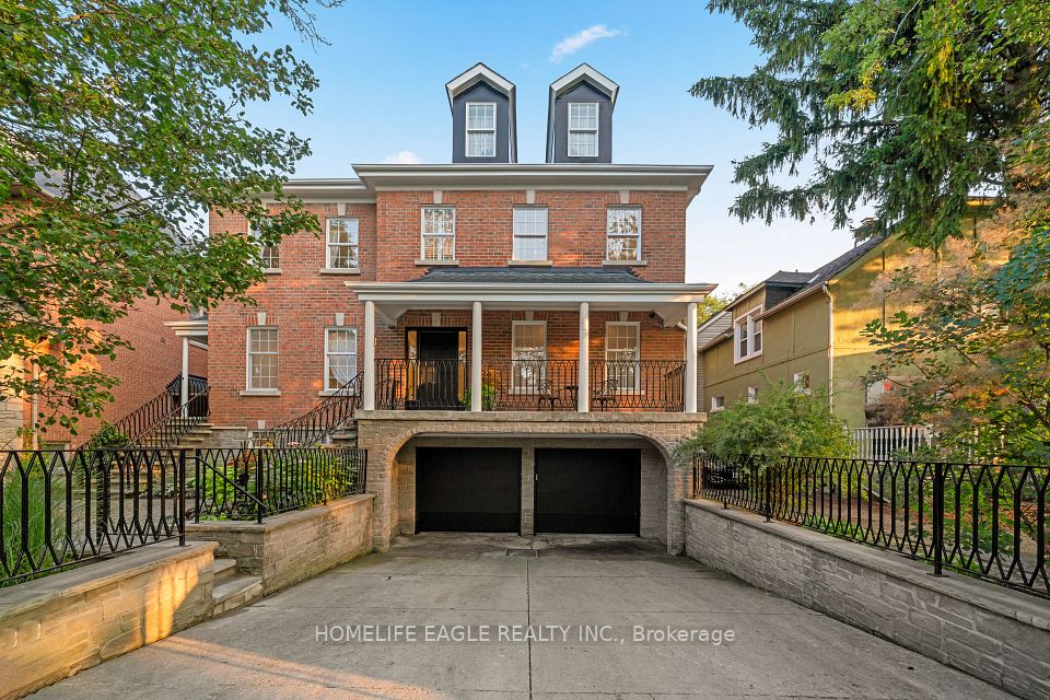 Detached at 93 Hillview Road, Aurora, ON L4G 2M6, Aurora