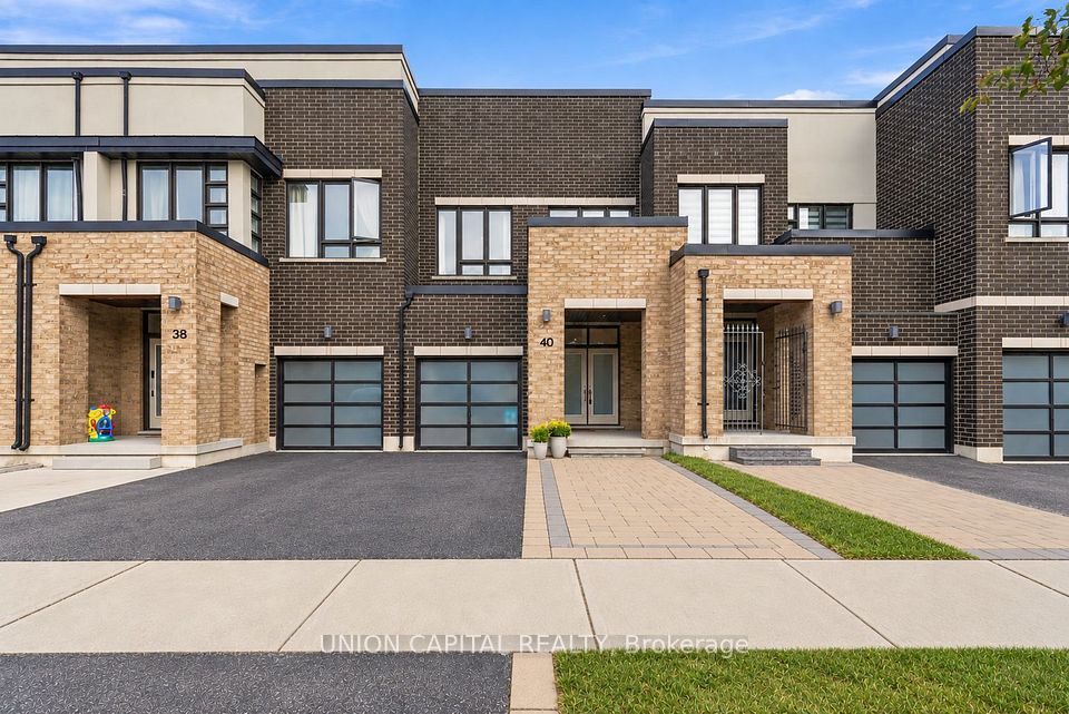 Att/Row/Townhouse at 40 Dariole Drive, Richmond Hill, ON L4E 0Z2, Richmond Hill