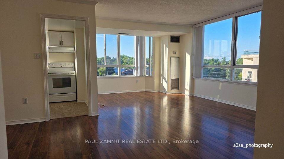 Condo Apartment at 270 Davis Drive 804, Newmarket, ON L3Y 8K2, Newmarket