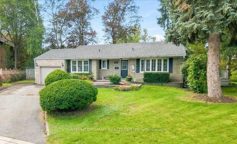 228 Kathryn Crescent, Newmarket, ON L3Y 1M1 at 228 Kathryn Crescent, Newmarket, ON L3Y 1M1, Newmarket, ON, L3Y 1M1