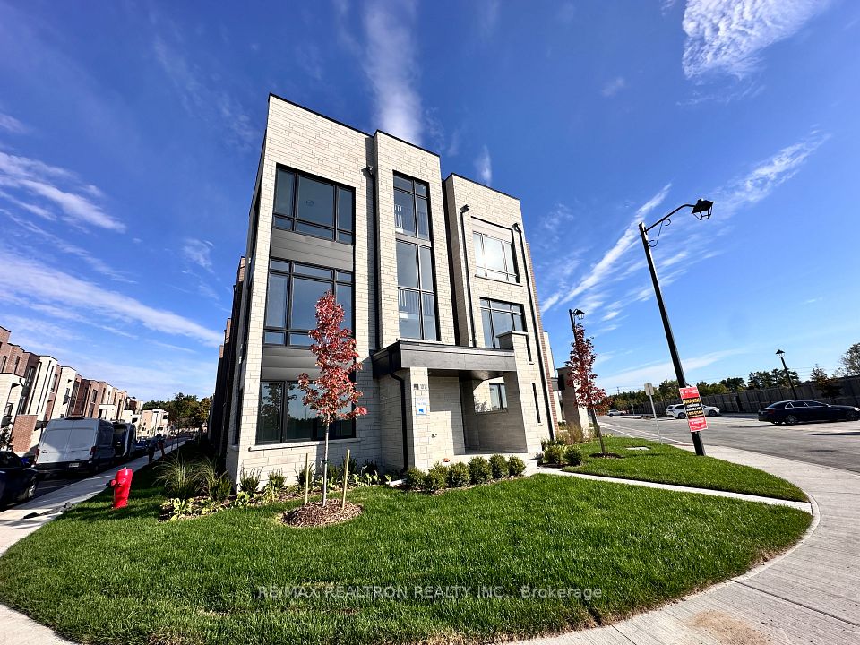 Att/Row/Townhouse at 101 Credit Lane, Richmond Hill, ON L4E 1G9, Richmond Hill